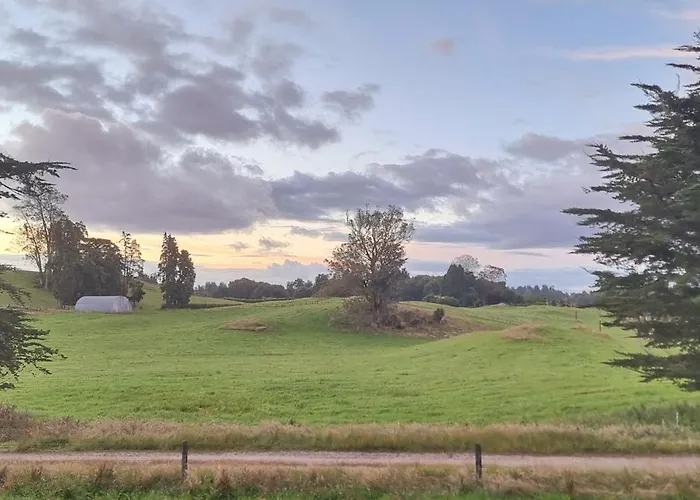 Hiwi Farm - Peaceful Farm Retreat Near Holiday home Rotorua