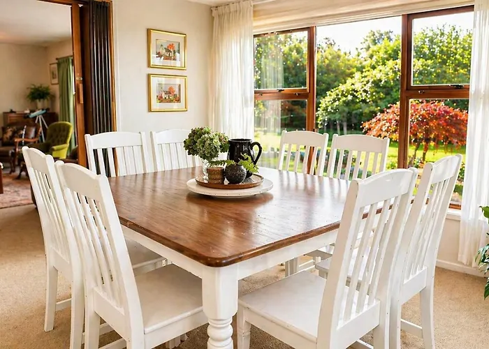 Hiwi Farm - Peaceful Farm Retreat Near *